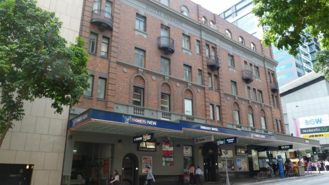 Base Brisbane Embassy Hostel Exterior photo
